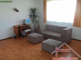 inchiriez-apartament-3-camere-2-nivele-zona-interex