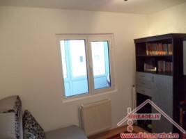 vand-apartament-4-camere-decomandate-cartstrand-5