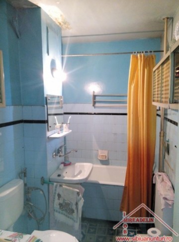 ocazie-vand-apartament-4-camere-decomandate-cartvaaron-6
