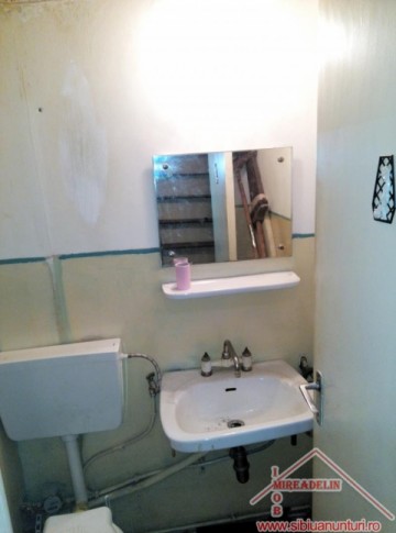 ocazie-vand-apartament-4-camere-decomandate-cartvaaron-7