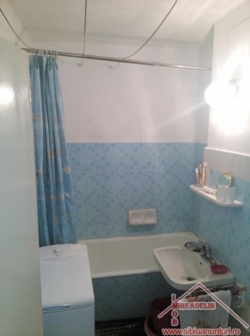 vand-apartament-2-camere-decomandate-39-mp-intrarea-siretului-5