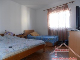 vand-apartament-4-camere-strand-etaj-intermediar-2
