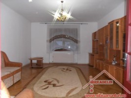 inchiriez-apartament-la-casa-cu-3-camere-lazaret-300-euro-1