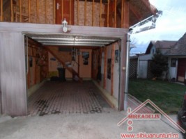 inchiriez-apartament-la-casa-cu-3-camere-lazaret-300-euro-6