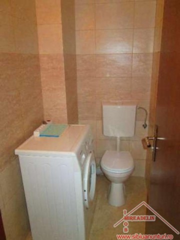 inchiriem-apartament-3-camere-mobilat-si-utilat-zona-turnisor-5