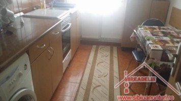 inchiriez-apartament-3-camere-ciresica-1
