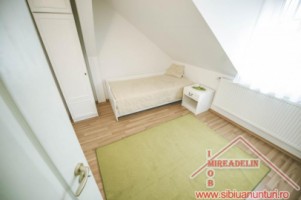 inchiriez-mansarda-la-casa-3-camere-strand-1