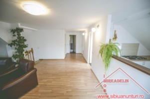 inchiriez-mansarda-la-casa-3-camere-strand-4