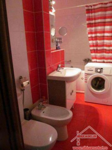 inchiriez-apartament-4-camere-zona-facultatea-de-medicina-5
