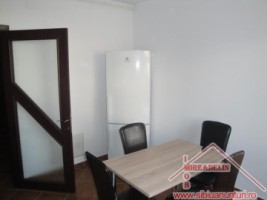 inchiriez-apartament-3-camere-elegant-strand-1