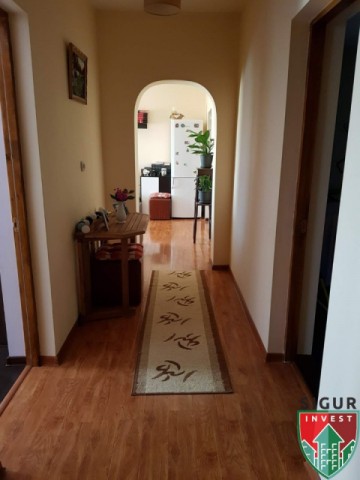 apartament-3-camere-de-vanzare-in-selimbar-utilat-si-mobilat-1