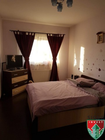 apartament-3-camere-de-vanzare-in-selimbar-utilat-si-mobilat-8