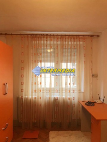 apartament-3-camere-de-vanzare-cetate-etaj-1-2