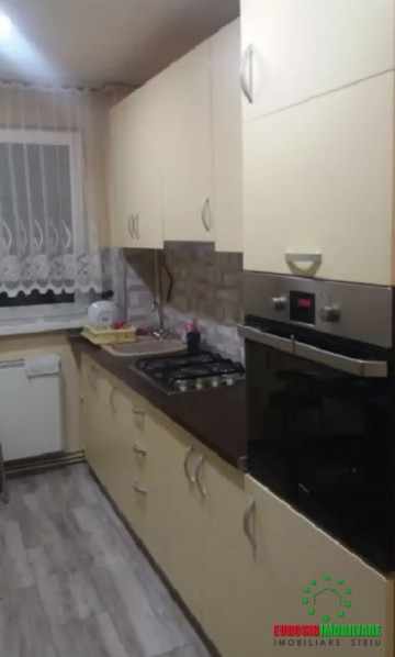 apartament-2-camere-semidecomandat-zona-vasile-aron