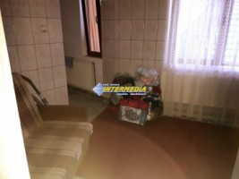 casa-de-vanzare-5-camere-alba-iulia-zona-tolstoi-2