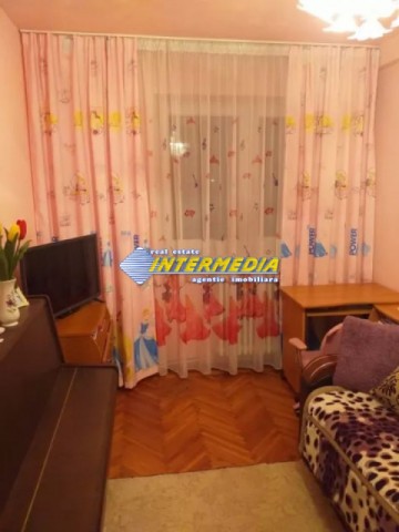 apartament-3-camere-de-vanzare-cetate-zona-closca-etaj-1-1