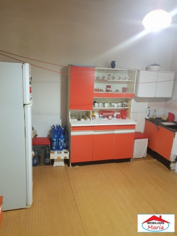 casa-cu-teren-879-mp-in-zona-centrala-id-21436-16