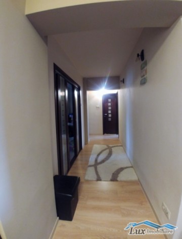 apartament-4-camere-zona-ultracentrala-str-scolii-120000-e-7