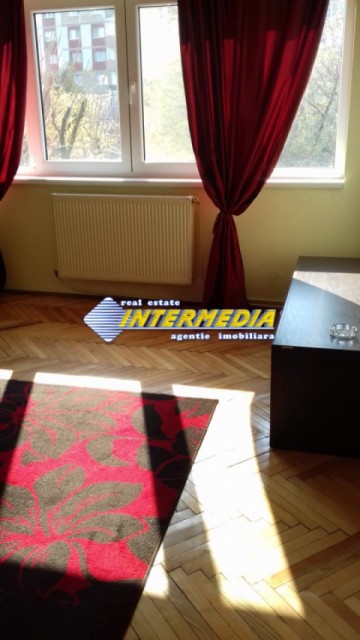 apartament-2-camere-decomandat-de-vanzare-centru-3