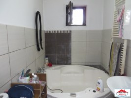 casa-zona-semicentrala-id-21443-4