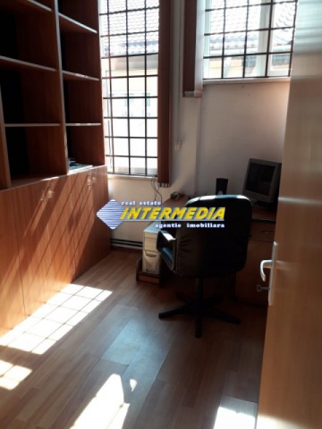 casaspatiu-comercial-biorouri-de-inchiriat-ultrafinisata-centru-4