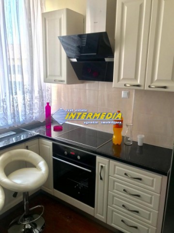 apartament-2-camere-decomandat-in-bloc-nou-inchiriat-centru-mobilat-si-utilat-1