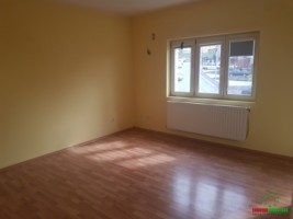 apartament-5-camere-zona-calea-poplacii-3