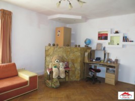 casa-cu-etaj-14-mai-id-21395-4