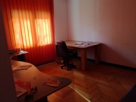 de-inchiriat-apartament-zona-calea-bucuresti-3