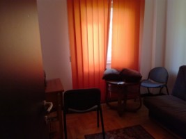 de-inchiriat-apartament-zona-calea-bucuresti-4