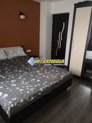 apartament-4-camere-decomandat-de-vanzare-cetate-4