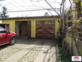 casa-cu-teren-zona-titulescu-id-21445