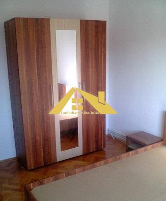 de-vanzare-apartament-2-camere-renovat-in-cetate-2