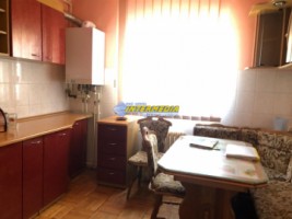 apartament-3-camere-decomandat-de-inchiriat-cetate-1