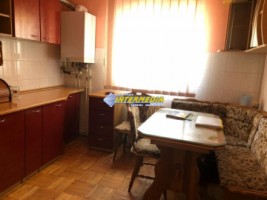 apartament-3-camere-decomandat-de-inchiriat-cetate-2