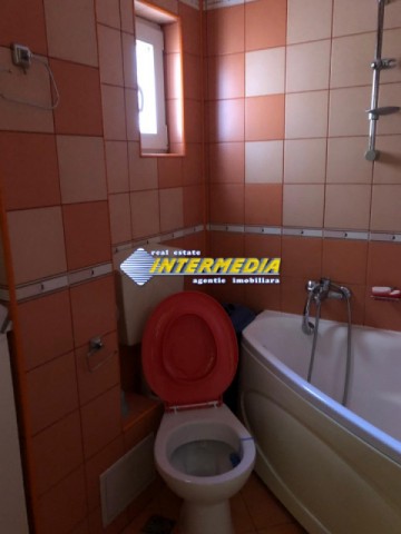 apartament-3-camere-decomandat-de-inchiriat-cetate-8