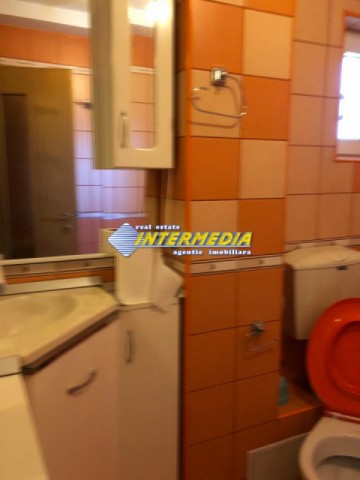 apartament-3-camere-decomandat-de-inchiriat-cetate-10