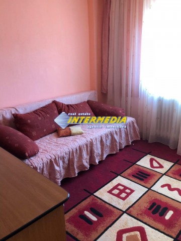apartament-3-camere-decomandat-de-inchiriat-cetate-16