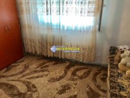 2-camere-de-vanzare-etaj-1-cetate-piata-mobilat-9