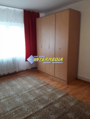 garsoniera-de-vanzare-decomandata-etaj-1-4