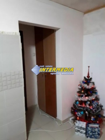 apartament-2-camere-decomandat-de-vanzare-sub-stadion-2
