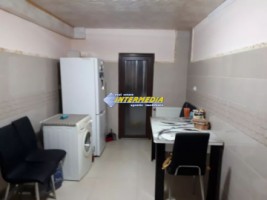 apartament-2-camere-decomandat-de-vanzare-sub-stadion-4