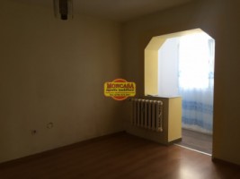 garsoniera-zona-capat-1-etaj-2-bloc-caramida