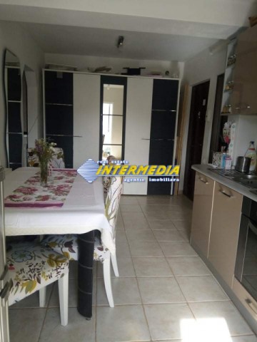 apartament-2-camere-de-vanzare-sub-stadion-etaj-1-2