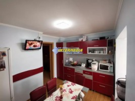 apartament-3-camere-decomandate-si-2-bai-de-vanzare-cetate