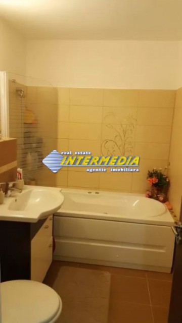 apartament-3-camere-finisat-de-vanzare-cetate-6