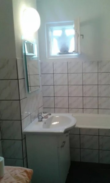 apartament-2-camere-decomandat-cetate-closca-3