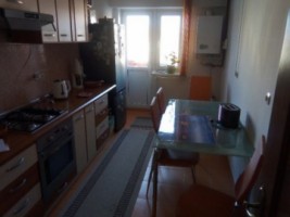 apartament-4-camere-cu-scara-interioara-central-finisat-1