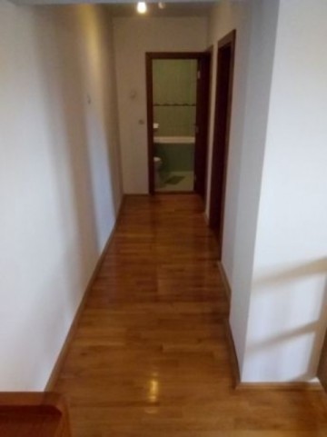 apartament-4-camere-cu-scara-interioara-central-finisat-2