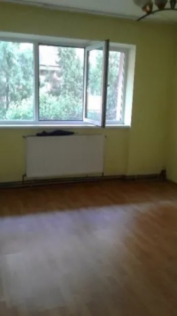 apartament-2-camere-zona-cetate-1